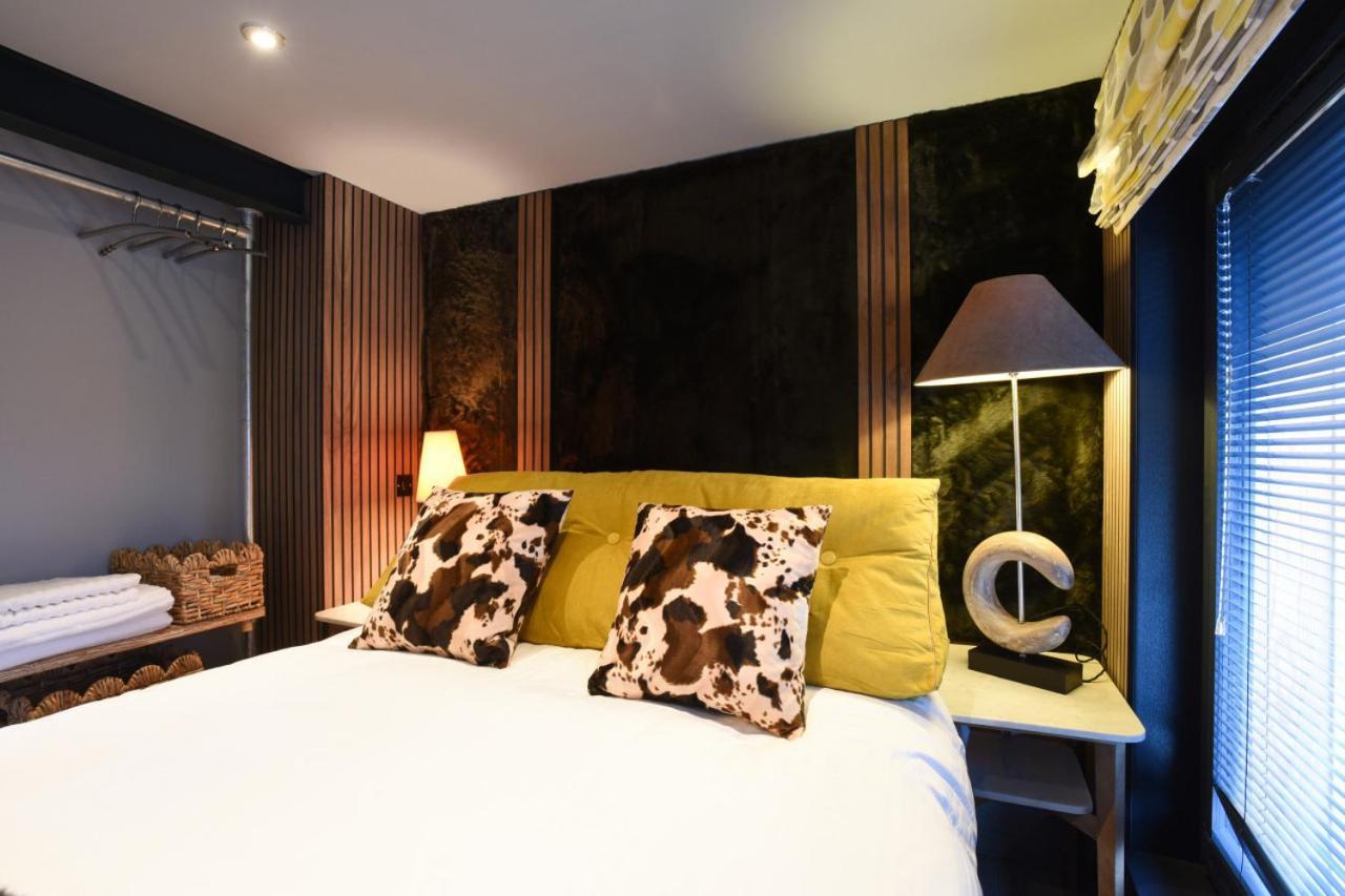 Air Maison - The Cow Shed Wow Factor Countryside Retreat Westbourne  ภายนอก รูปภาพ